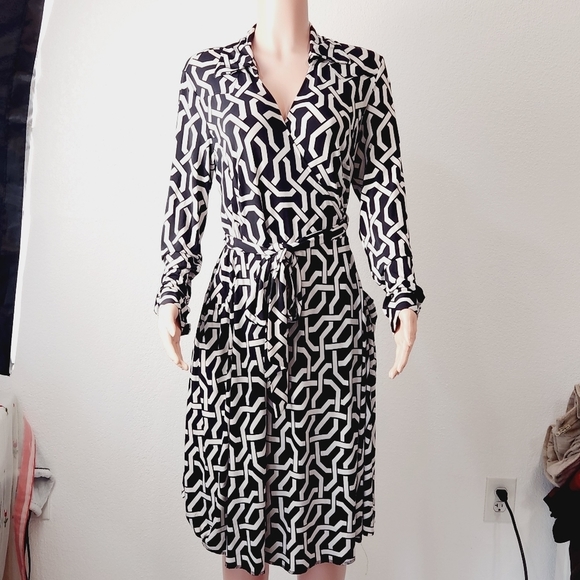 INC International Concepts Dresses & Skirts - Inc Black and White Geometric Patterned Wrap Around Long Sleeve Dress Size: 1X